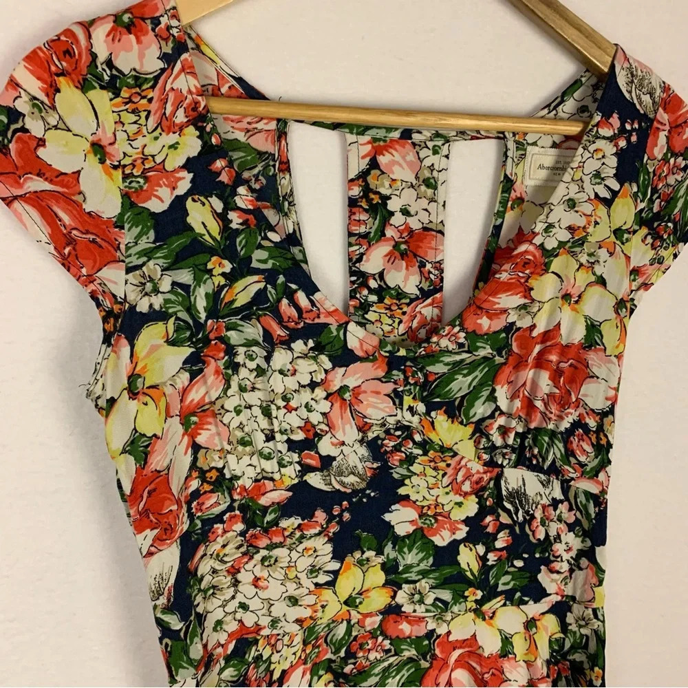 Abercrombie and Fitch Vintage Floral Mini Babydoll Dress - Picture 6 of 7